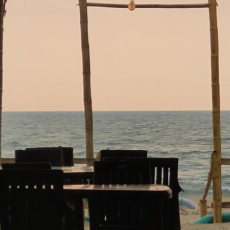 Golden Gate Hotel Gokarna  Exterior photo