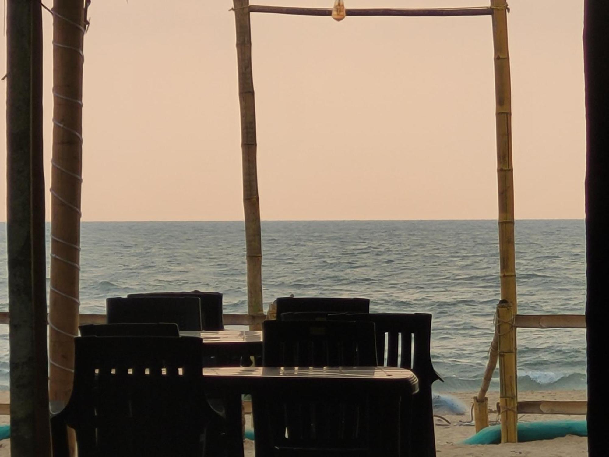 Golden Gate Hotel Gokarna  Exterior photo