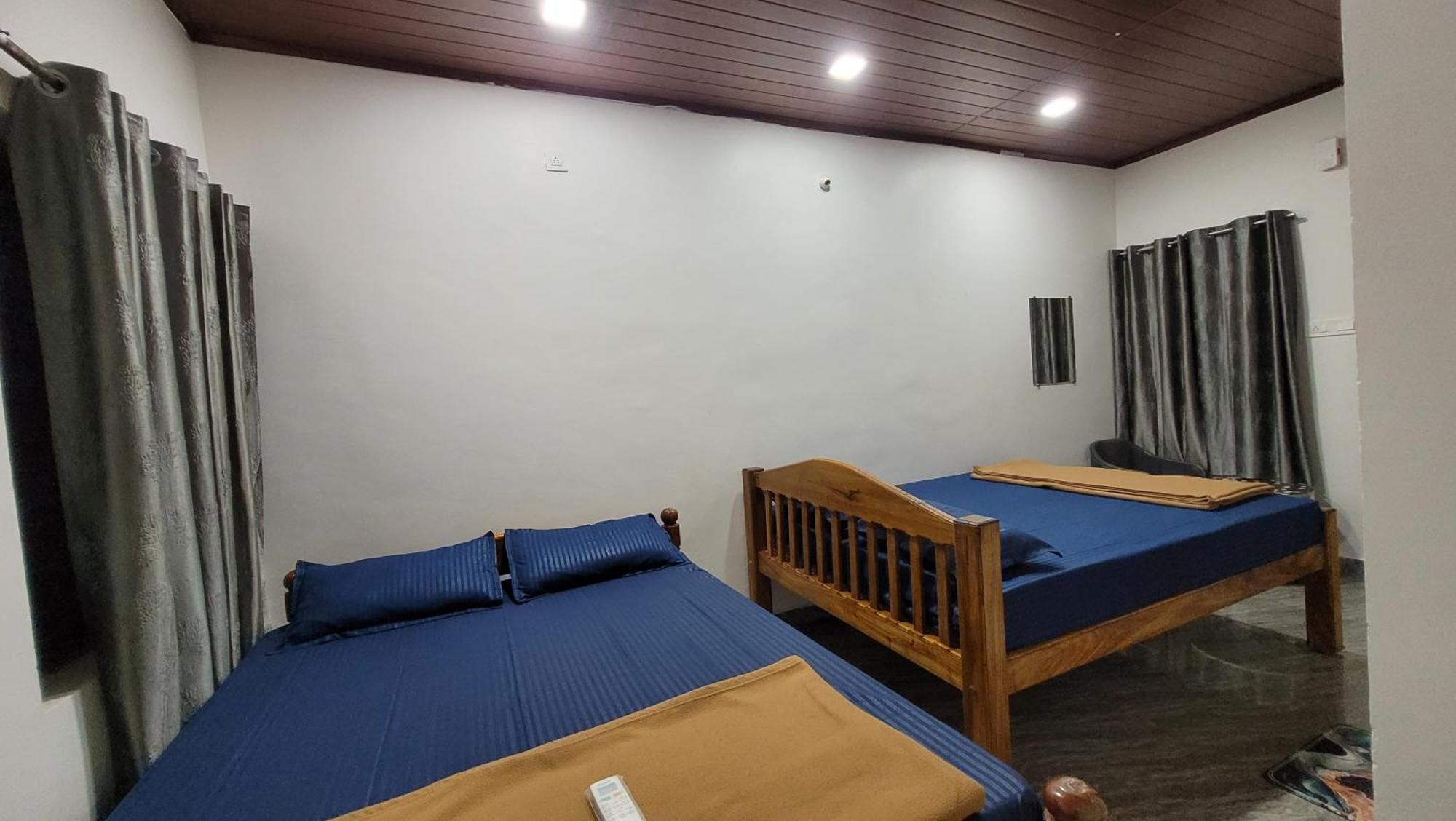 Golden Gate Hotel Gokarna  Exterior photo